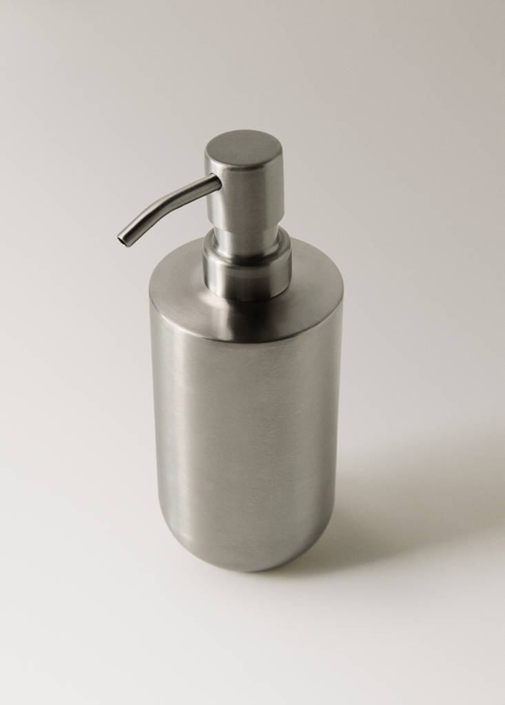 Stainless steel bathroom soap dish — Silver