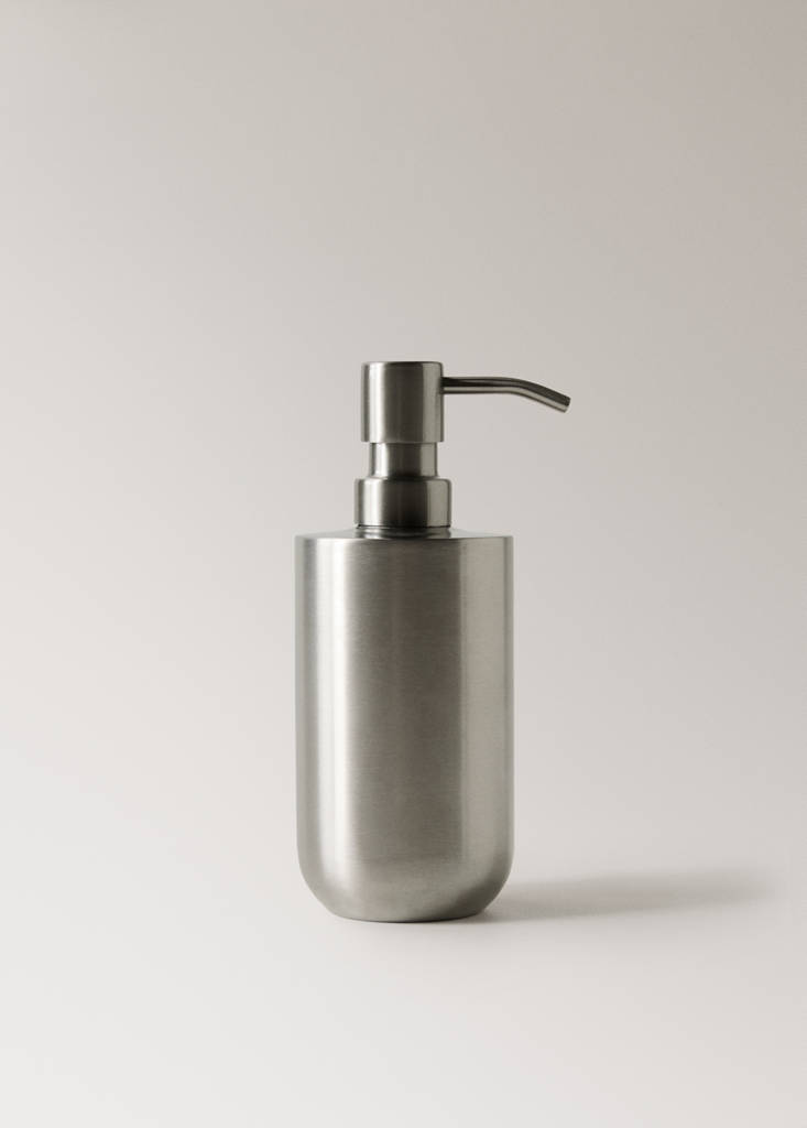 Stainless steel bathroom soap dish — Silver