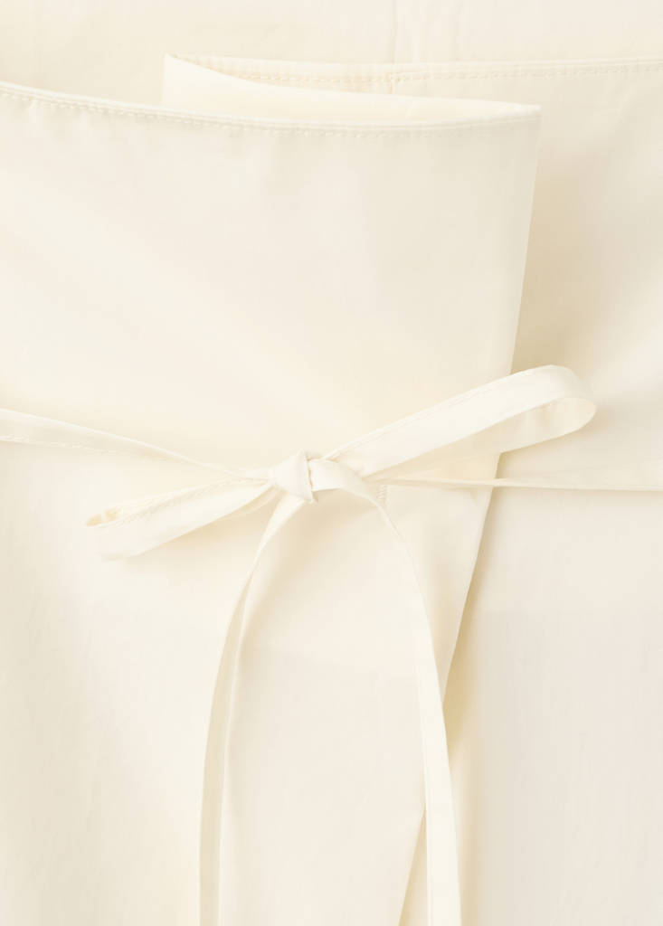 Straight trousers with an asymmetric waist — Ecru