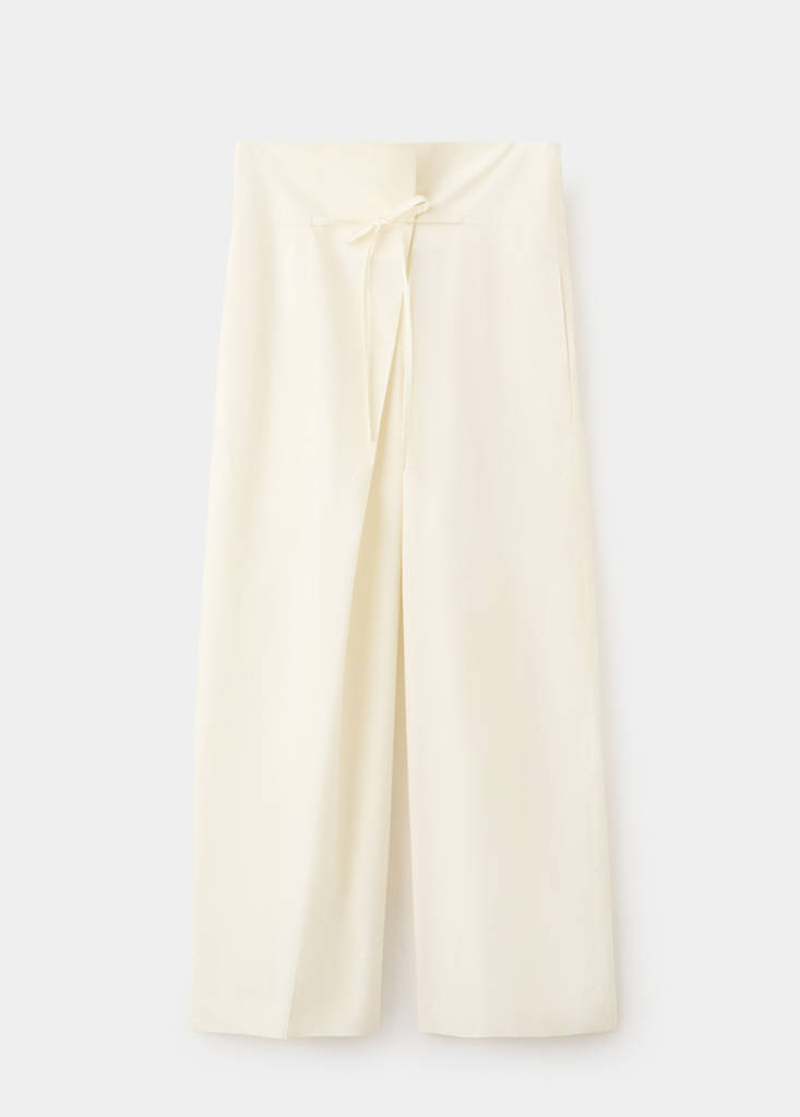 Straight trousers with an asymmetric waist — Ecru