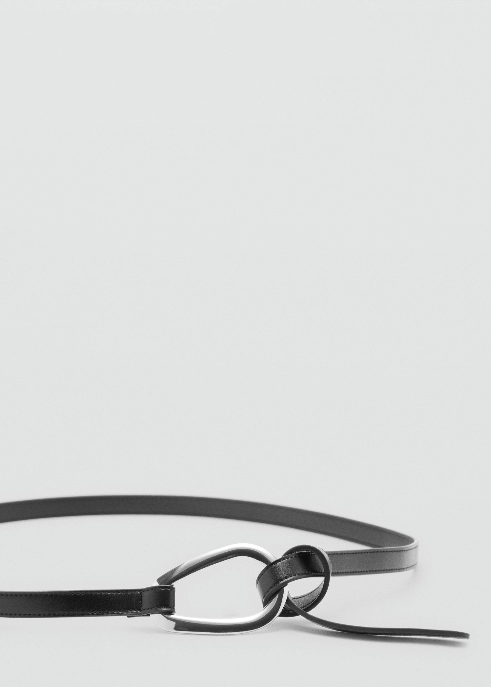 Thin belt with maxi-buckle - Medium plane, Black. Ref: 37092537-00.