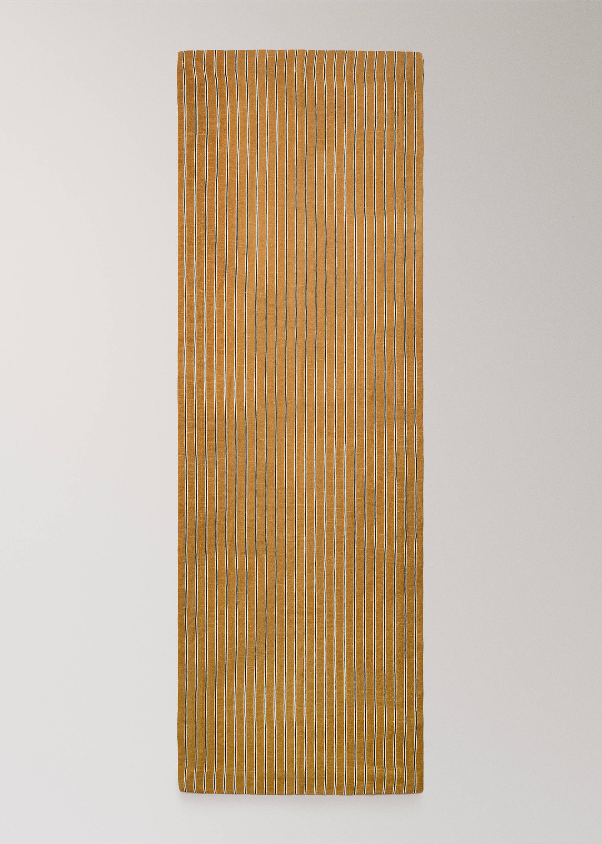 Linen cotton striped table runner - Details of the article 3, Ochre. Ref: 37092541-00.