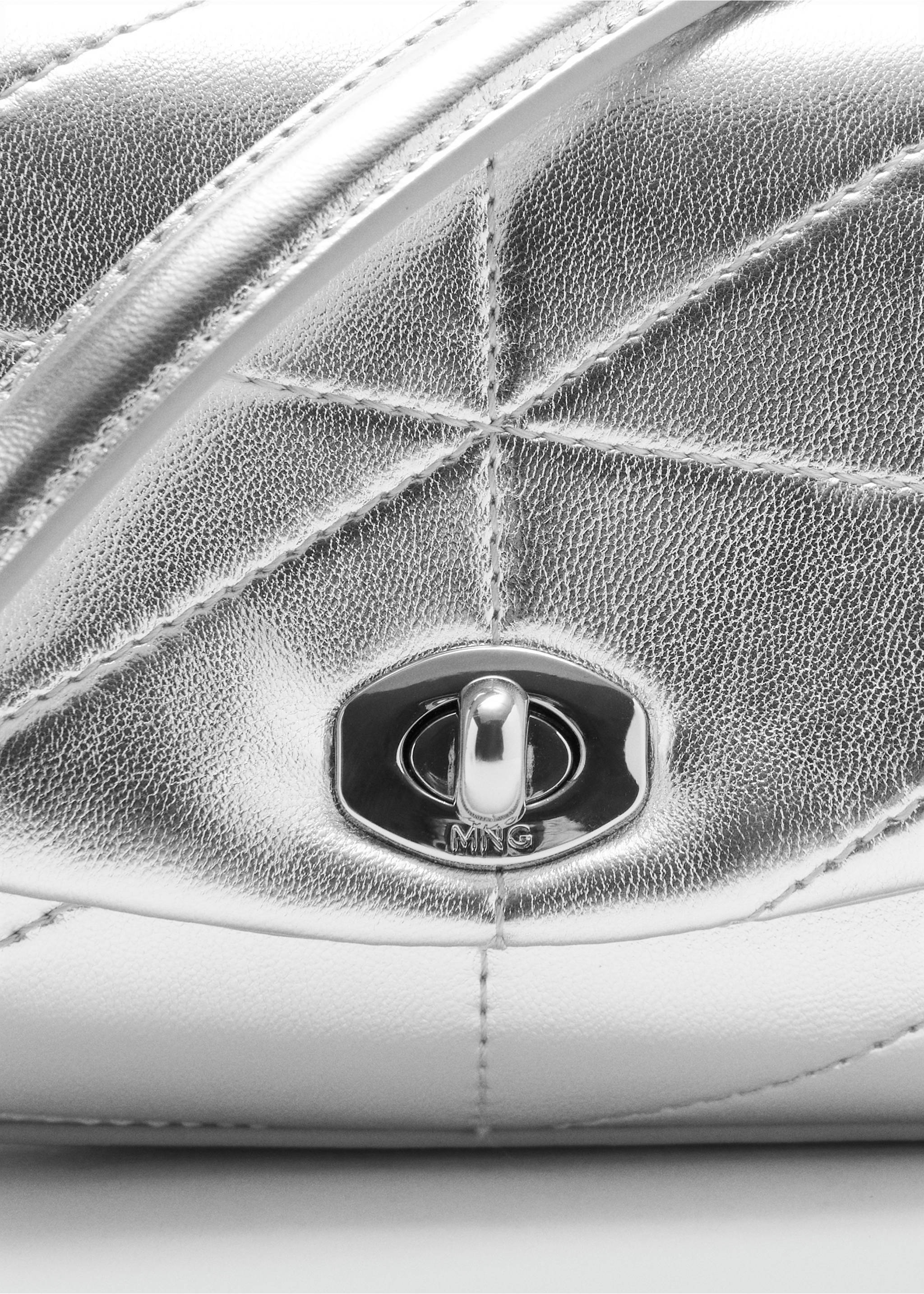 Crossbody bag with flap - Details of the article 1, Silver. Ref: 37092555-00.
