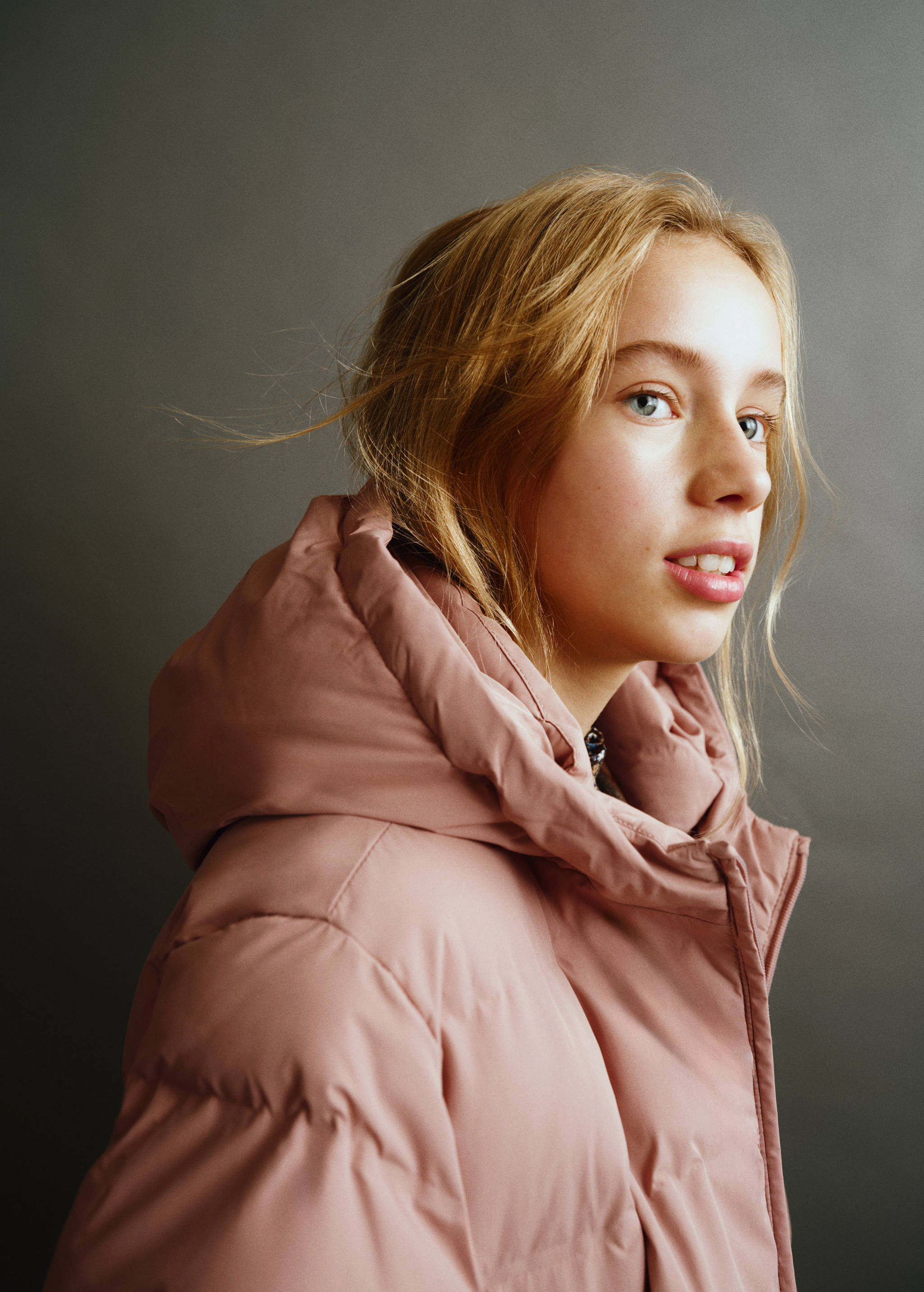 Long padded anorak with hood - Details of the article 1