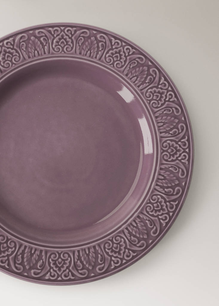 Stoneware decorative border flat plate — Purple
