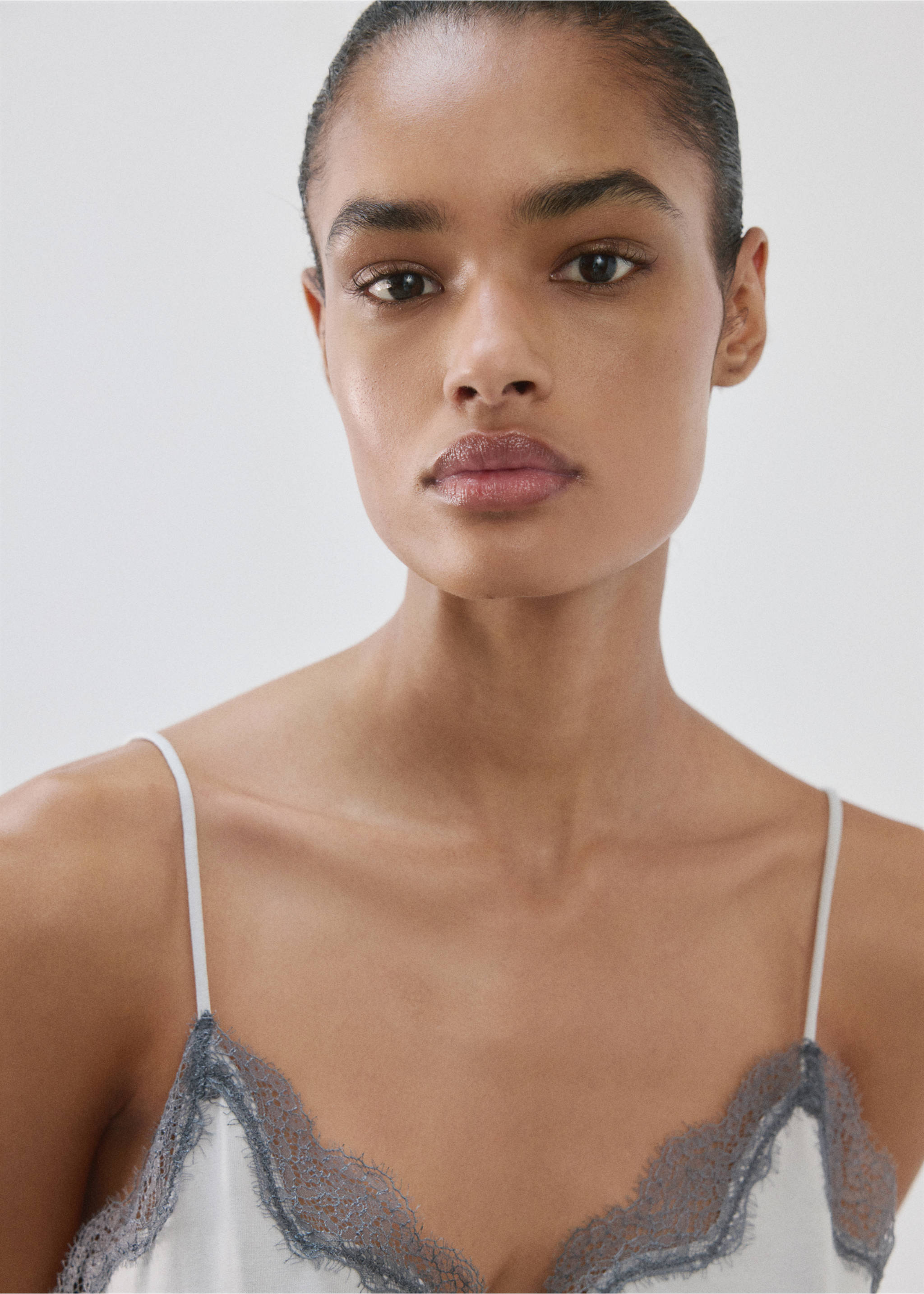 Pyjama top with straps - Details of the article 1, Grey. Ref: 37092915-00.