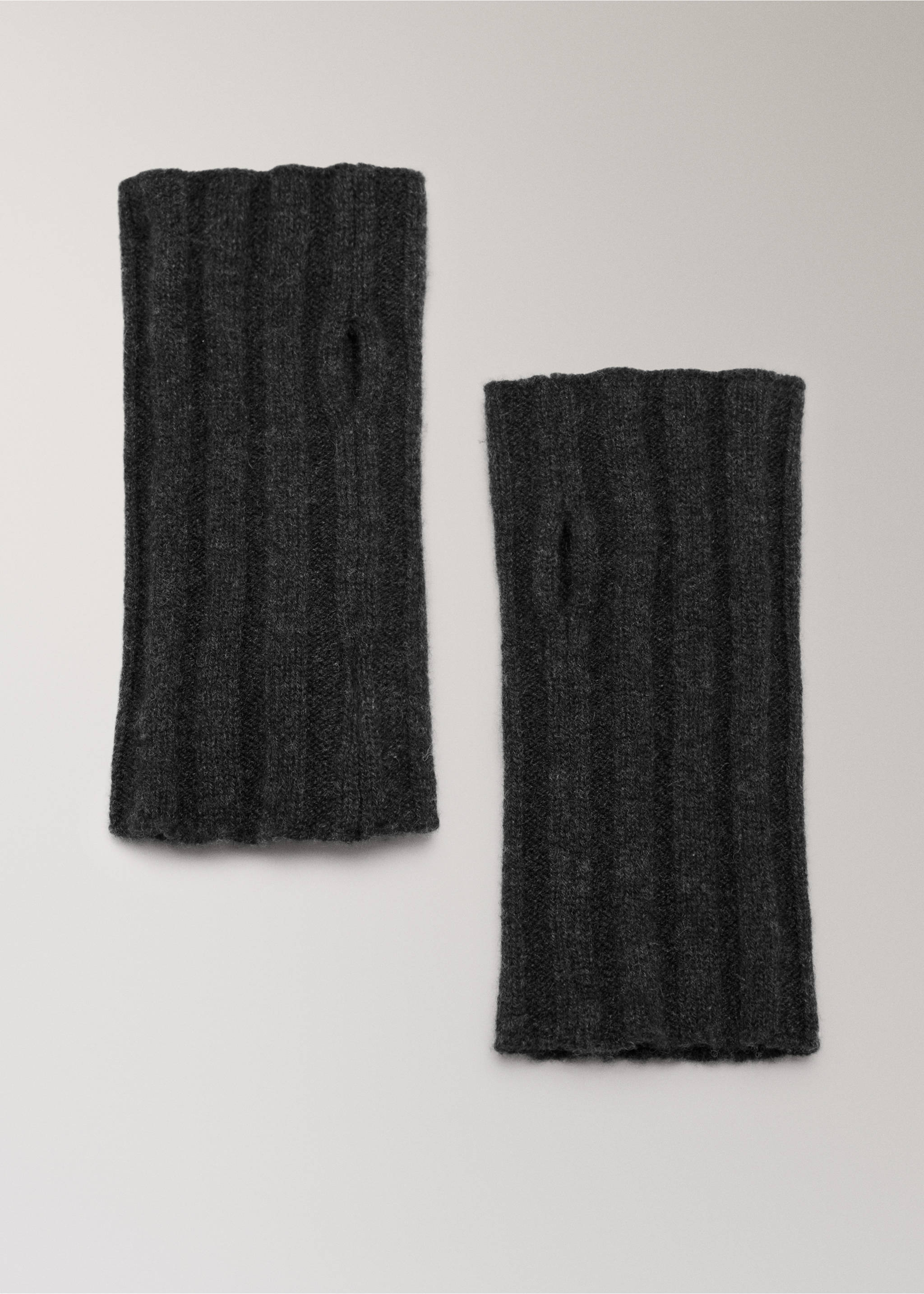 Ribbed mittens, 100% cashmere - Article without model, Charcoal. Ref: 37092918-00.