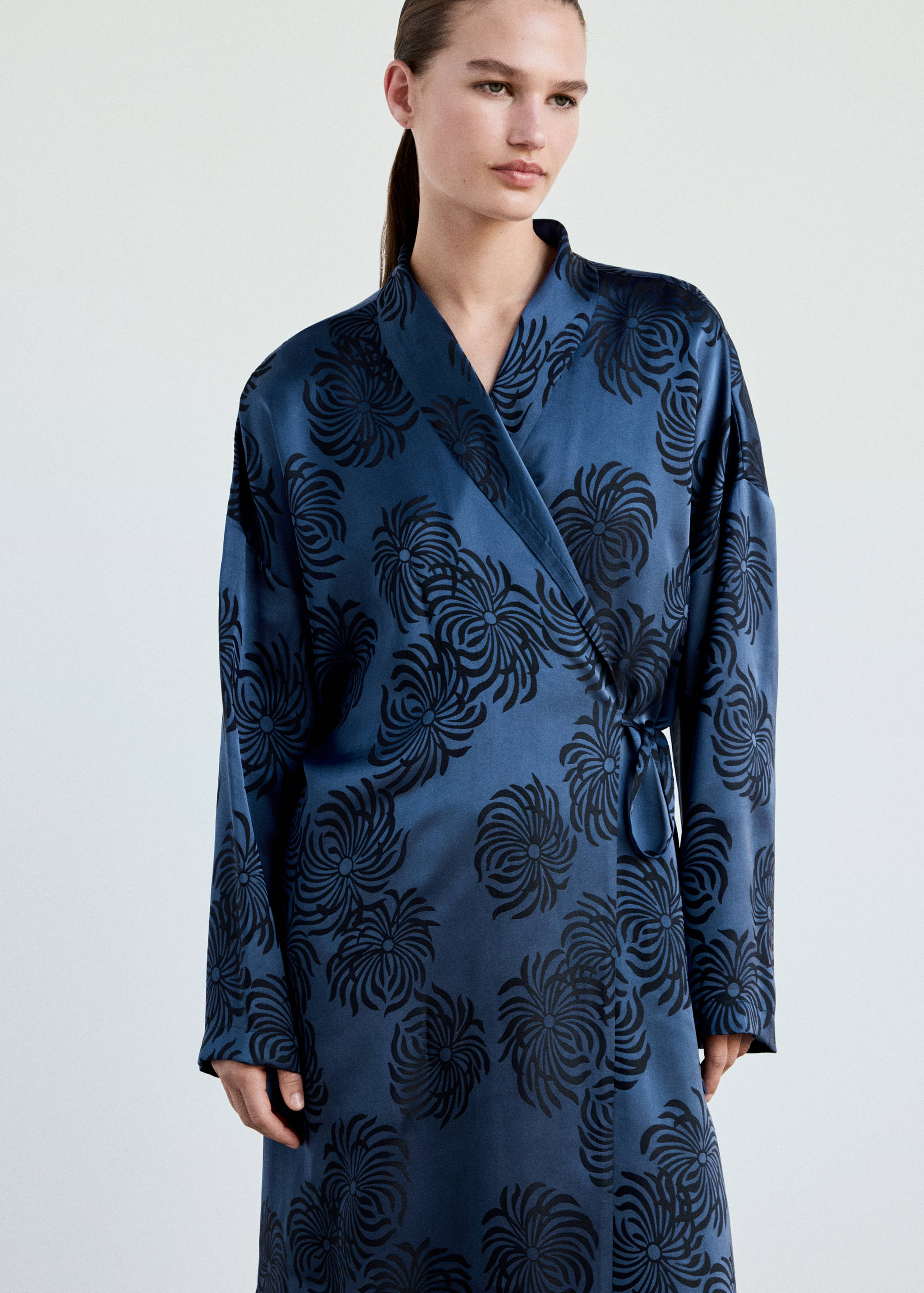 Jacquard satin robe - Medium plane