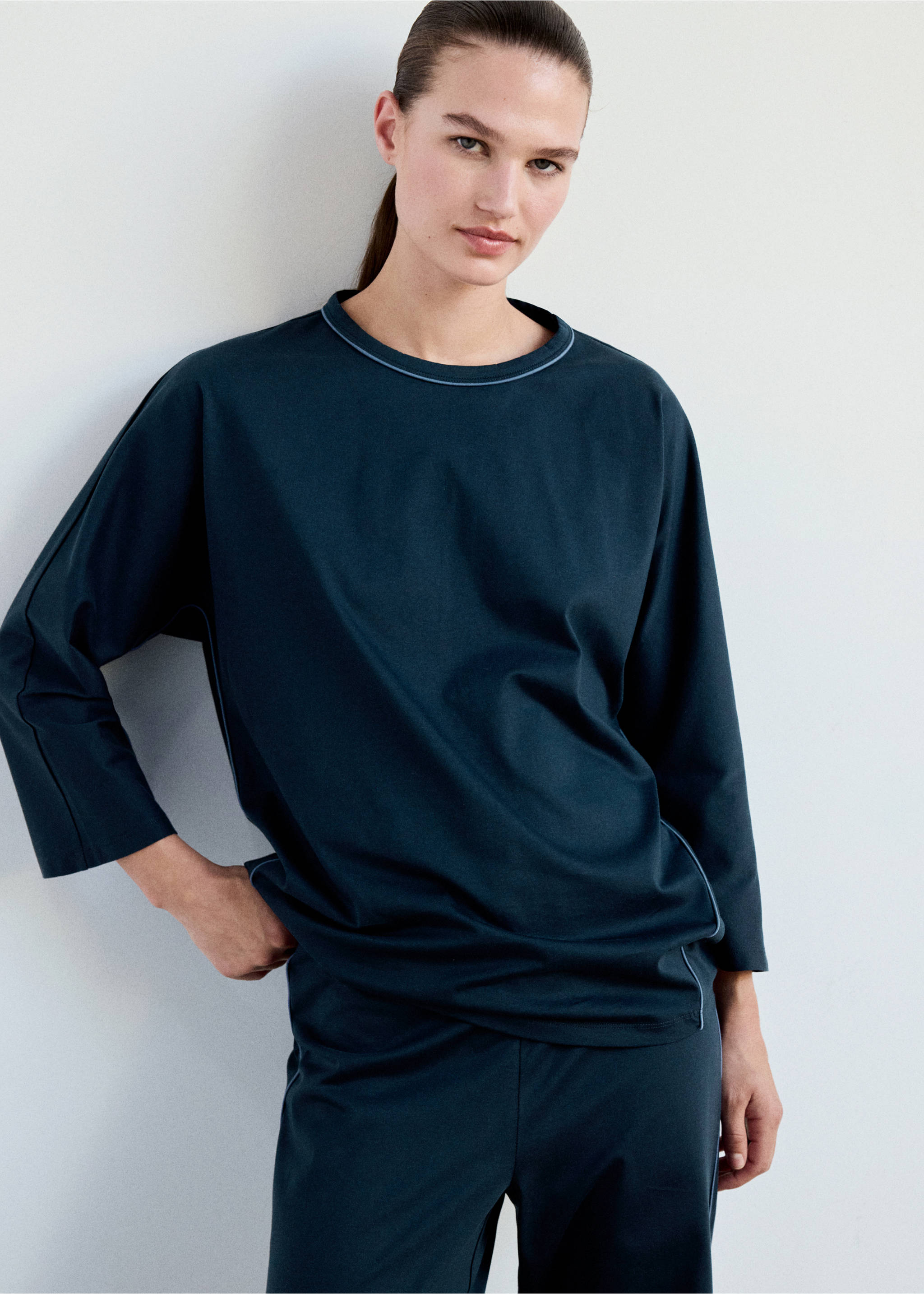 Top de pijama azul verdoso oscuro de manga larga con vivo en contraste., Azul marino. Ref: 37092920-00.