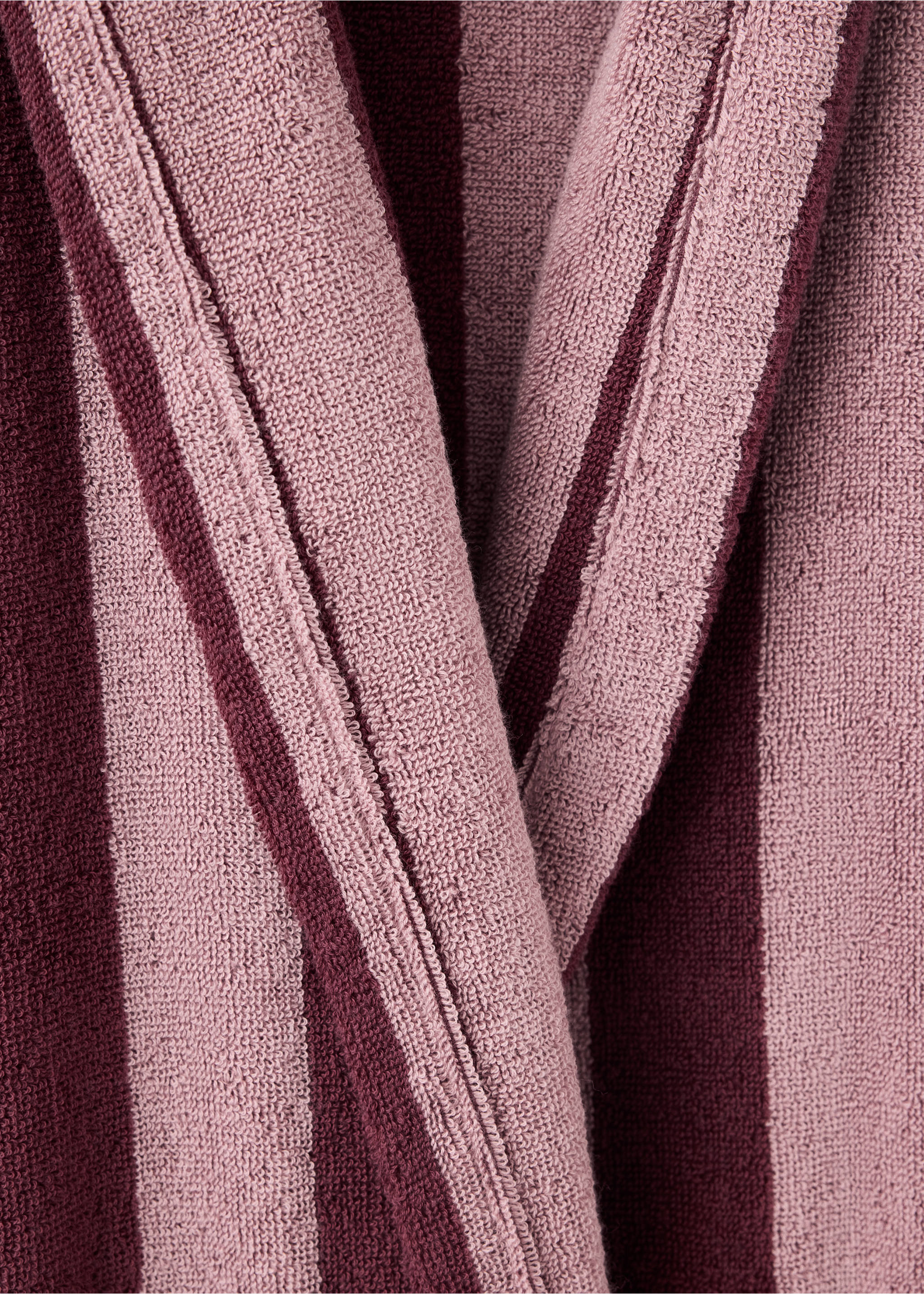 100% cotton striped bathrobe - Details of the article 1, Burgundy. Ref: 37092924-00.