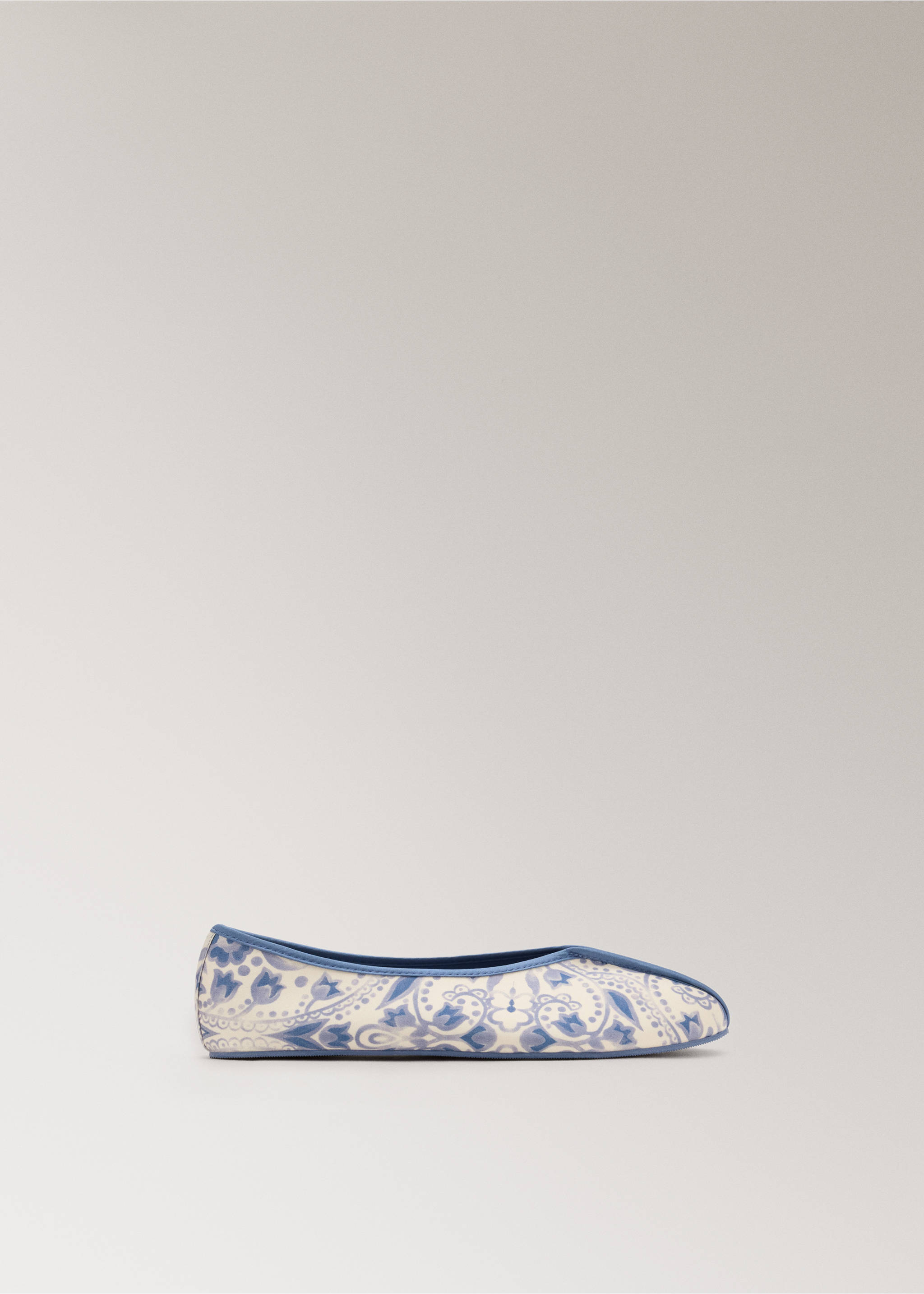 Ballerines en satin imprimé à finitions contrastantes - Article sans modèle, Bleu. Ref: 37092927-00.