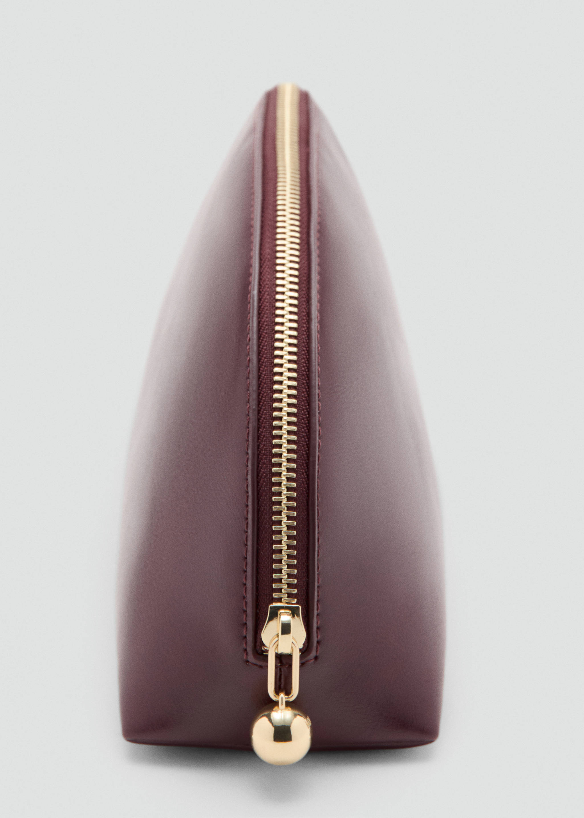 Large toiletry bag with charm - Details of the article 1