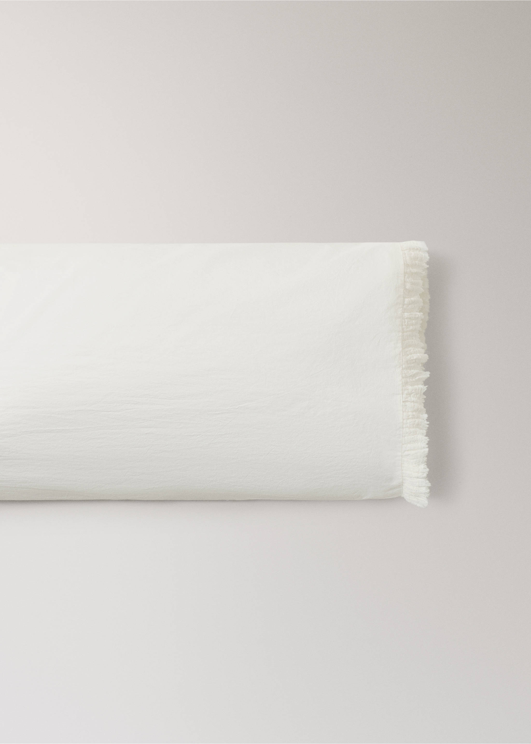 Washed cotton pillowcase with frayed gauze ruffle 45x110 cm - Article without model, Ecru. Ref: 37092930-00.