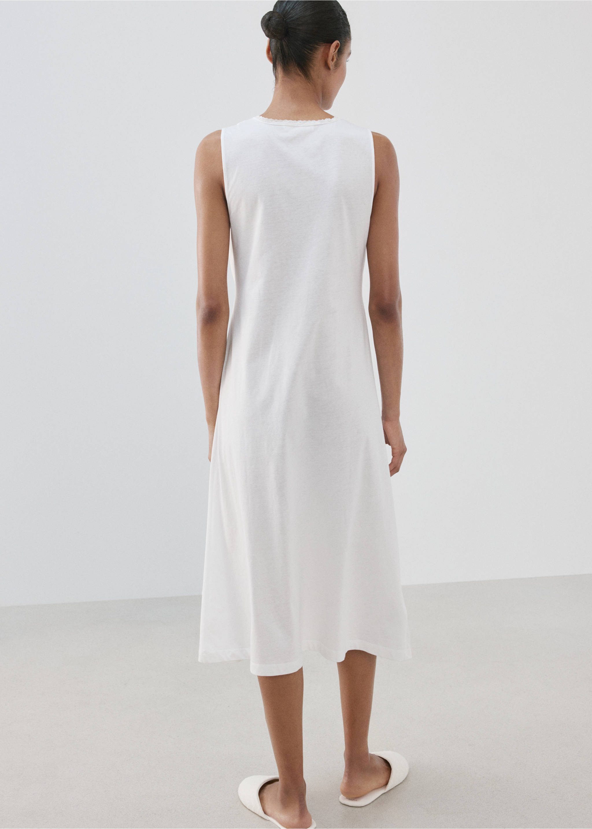 Cotton lace nightgown - Reverse of the article, White. Ref: 37092935-00.