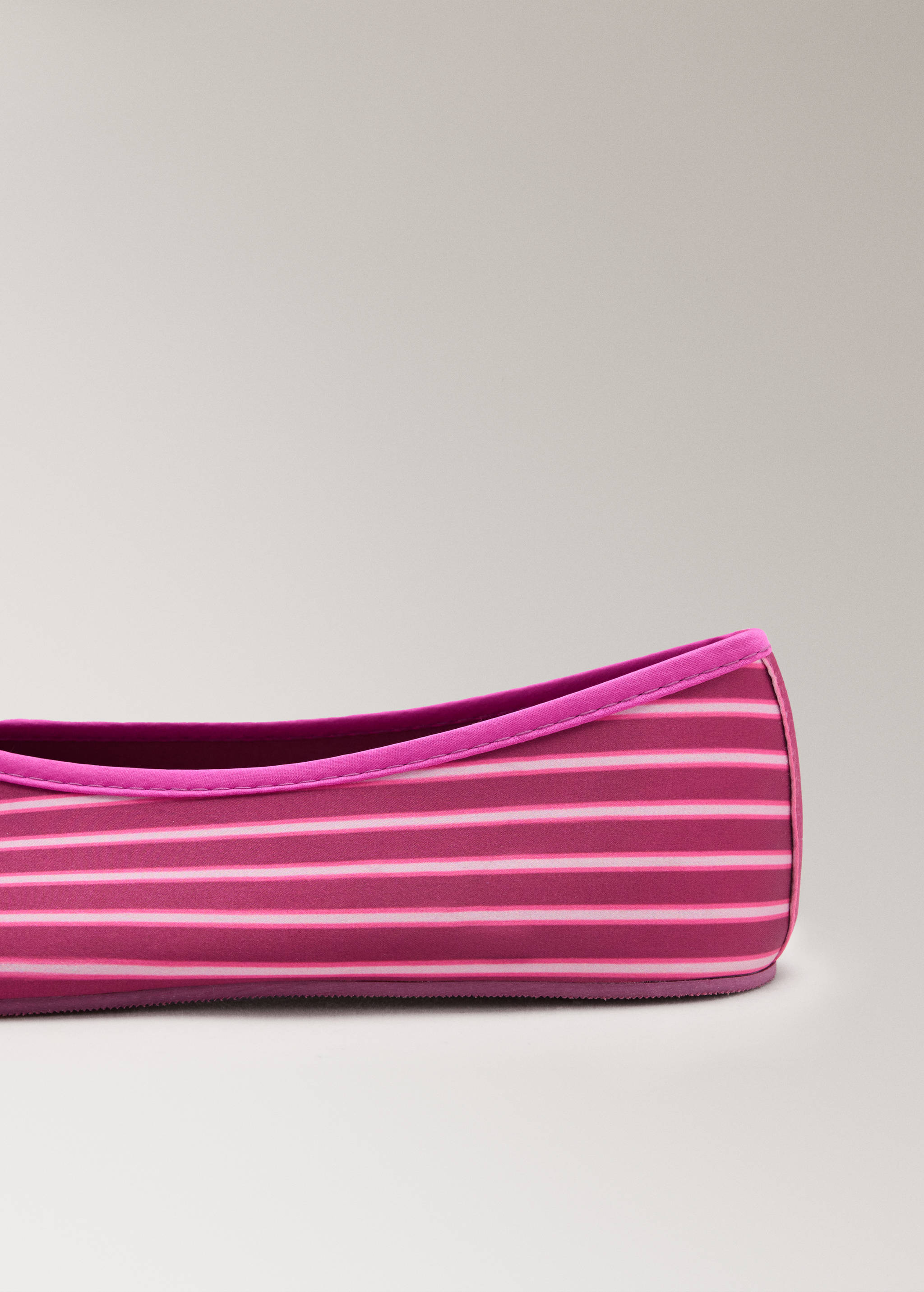 Satin ballet flats with contrast piping - Details of the article 1