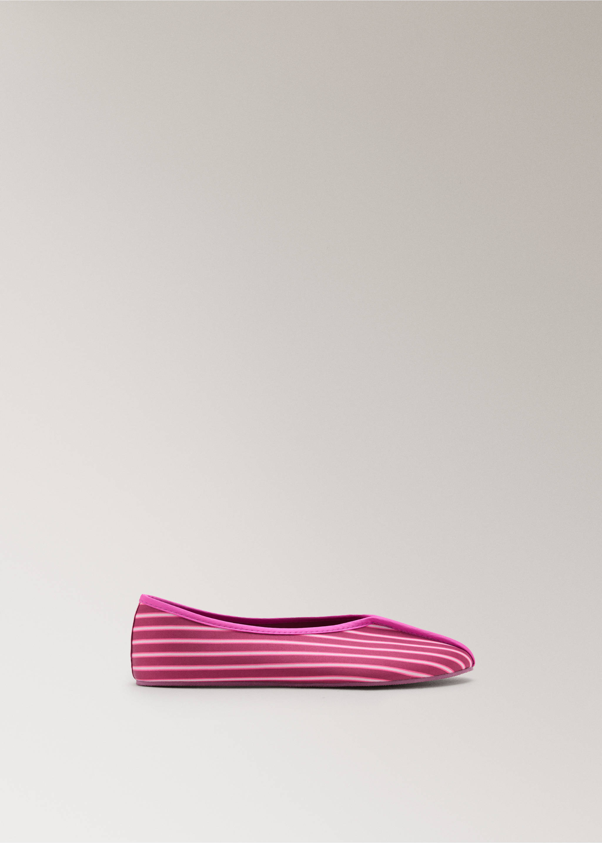 Satin ballet flats with contrast piping - Article without model, Burgundy. Ref: 37092936-00.