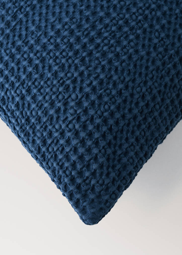 Garment-dyed cotton bed cushion cover 50x50 cm — Indigo Blue