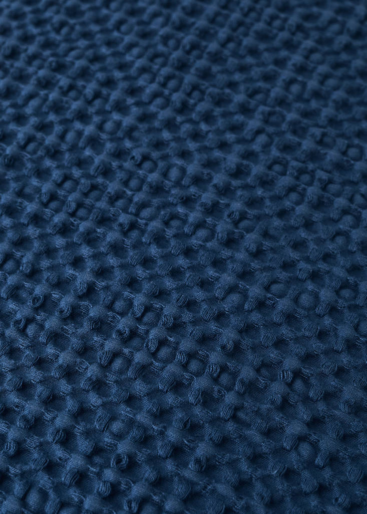 Garment-dyed cotton bed cushion cover 50x50 cm — Indigo Blue