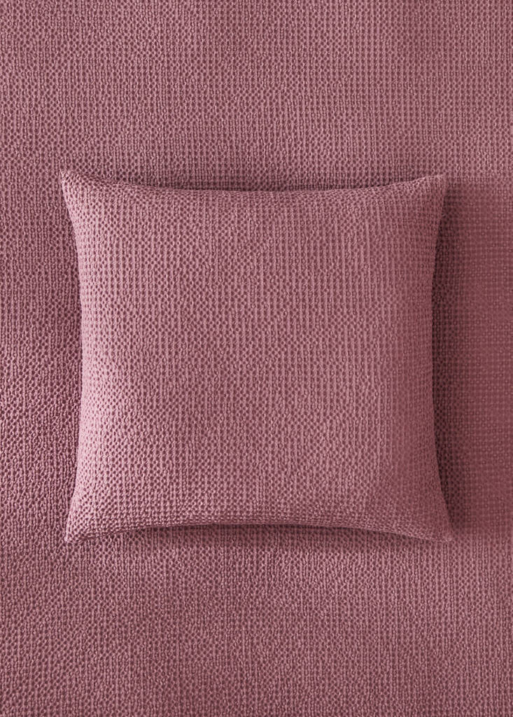 Garment-dyed cotton bed cushion cover 50x50 cm — Cherry