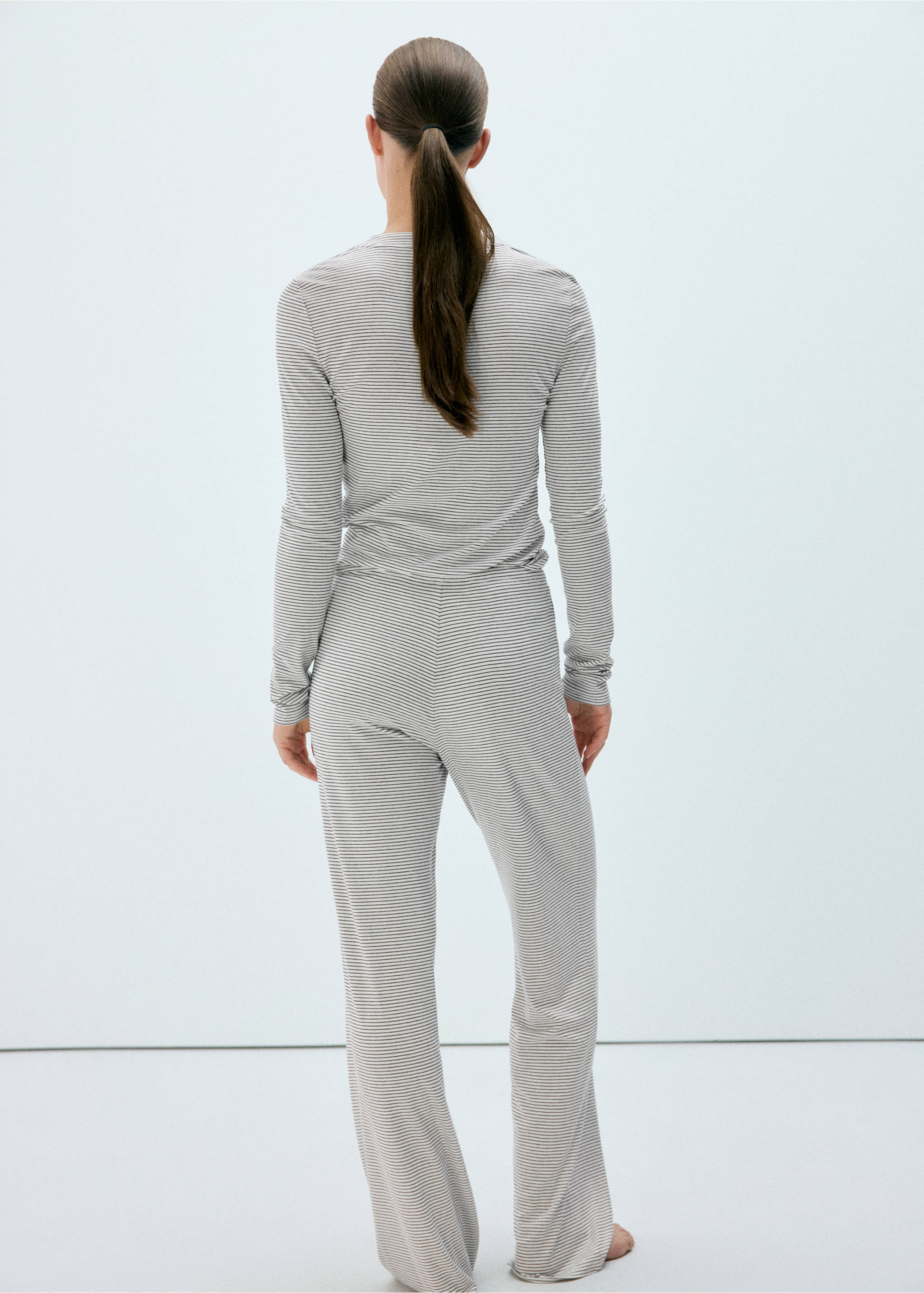 Pantalon de pyjama à rayures, taille ajustable - Verso de l’article, Ivoire. Ref: 37092939-00.