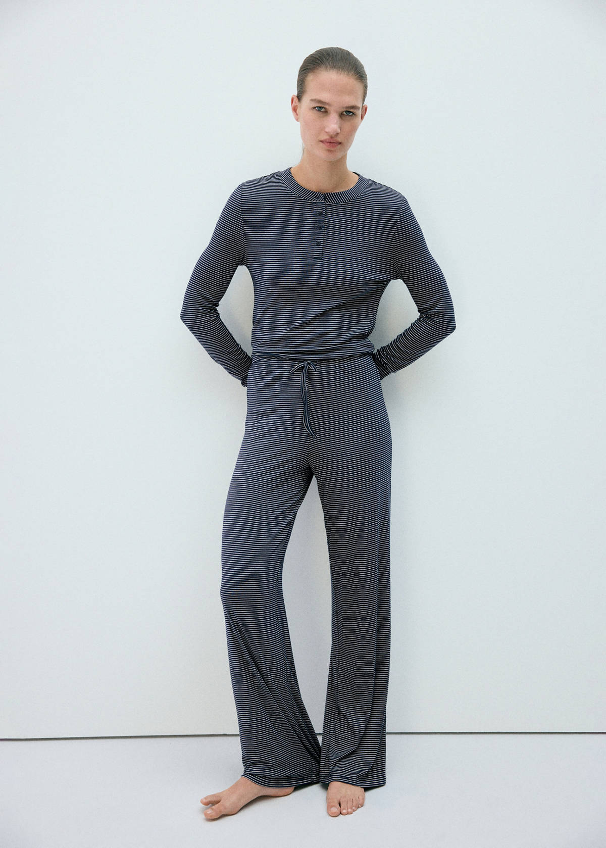 Striped pyjama trousers with adjustable waistband — Navy