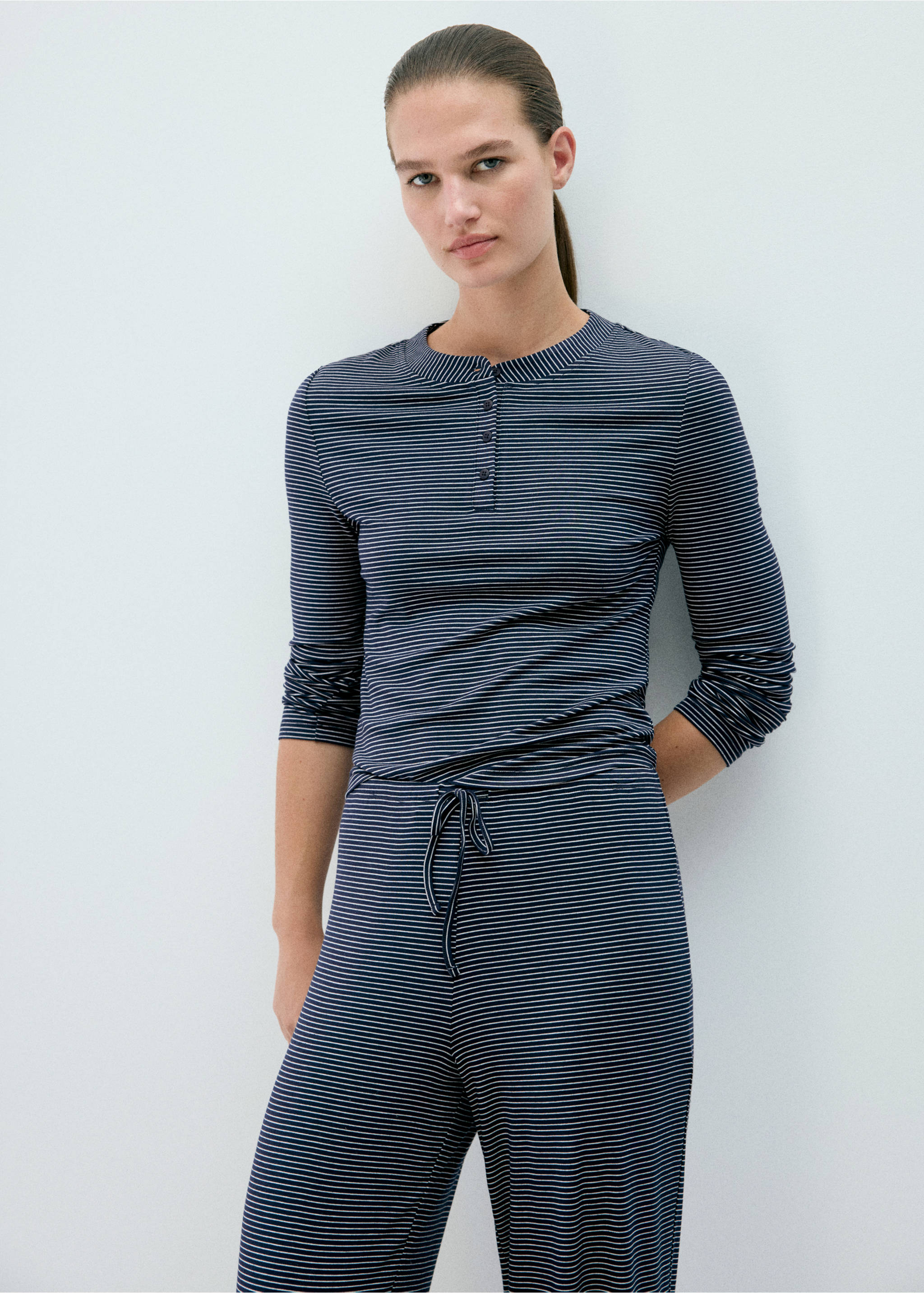 Pantalon de pyjama à rayures, taille ajustable - Détail de l'article 1, Bleu marine. Ref: 37092939-00.