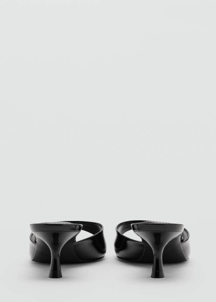 Kitten-heel sandals with strap — Black