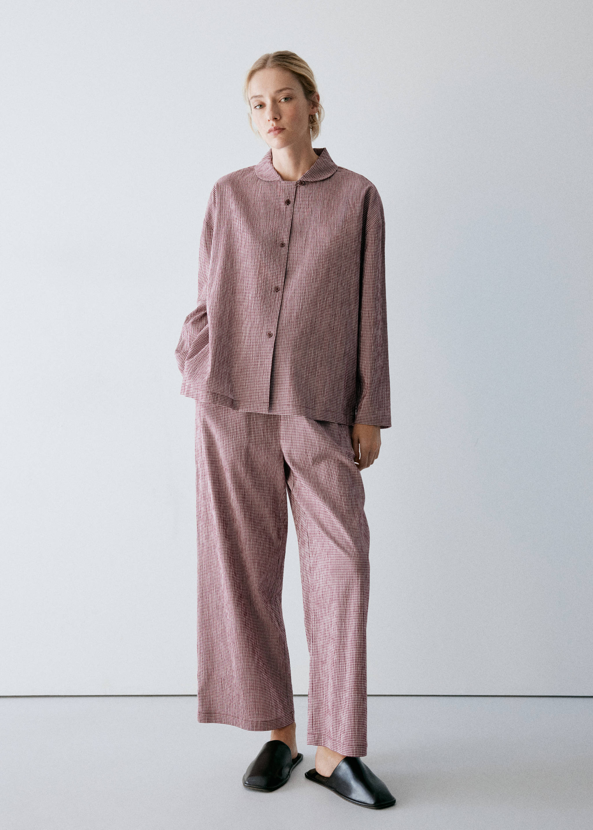 Two-piece cotton pyjamas in gingham check - General plane
