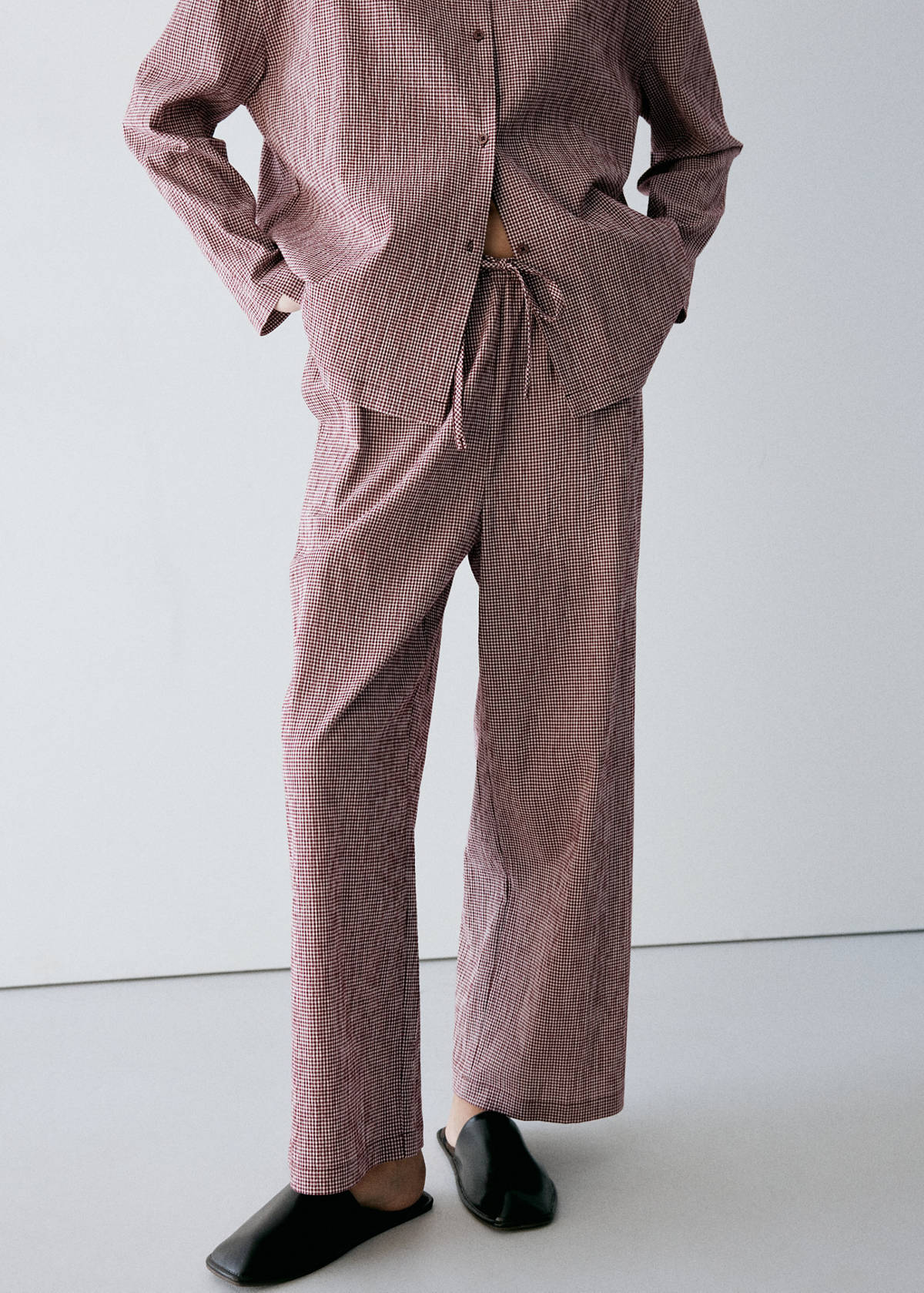 Two-piece cotton pyjamas in gingham check — Burgundy