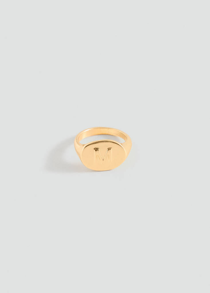 Signet ring with an M letter — Gold