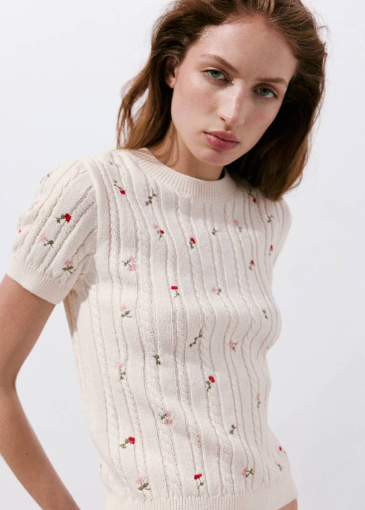 Ribbed jersey with floral embroidery — Ecru
