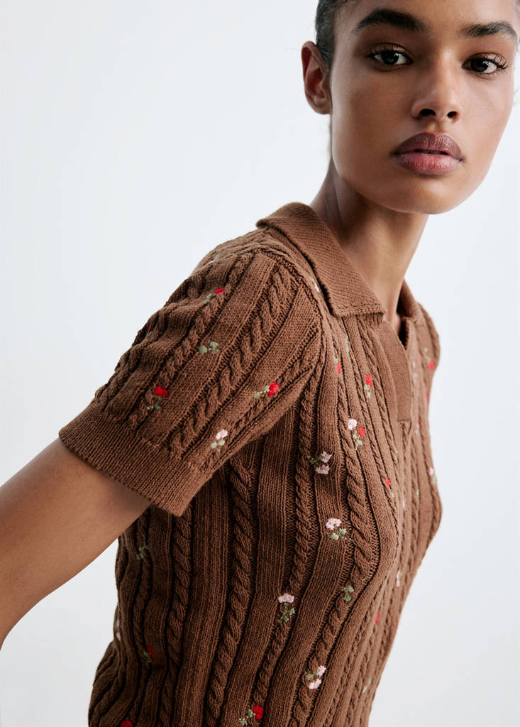 Polo neck jumper with floral embroideries — Brown