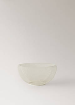 Wrought iron mesh fountain — Off White 5