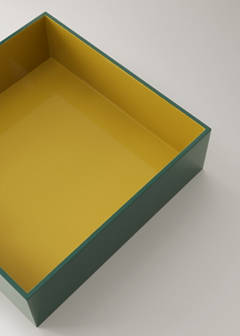 Two-tone wooden napkin holder — Curry 2