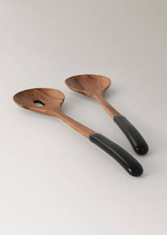 Wooden salad cutlery set with black detail — Brown 3