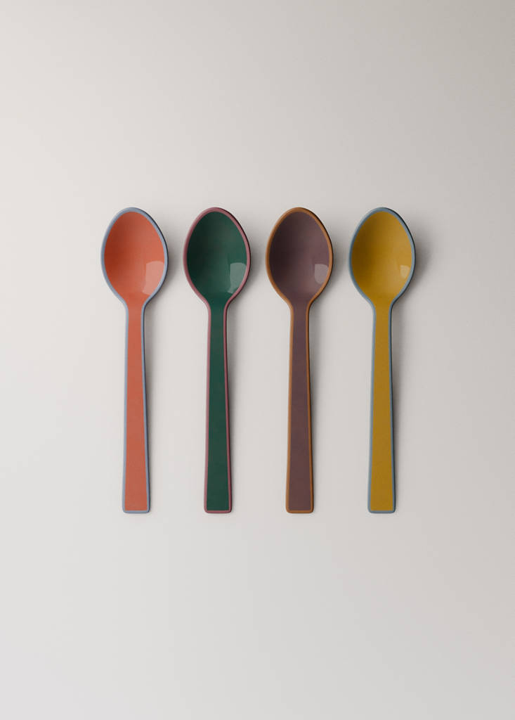 Set of 4 multi-coloured dessert spoons — Curry