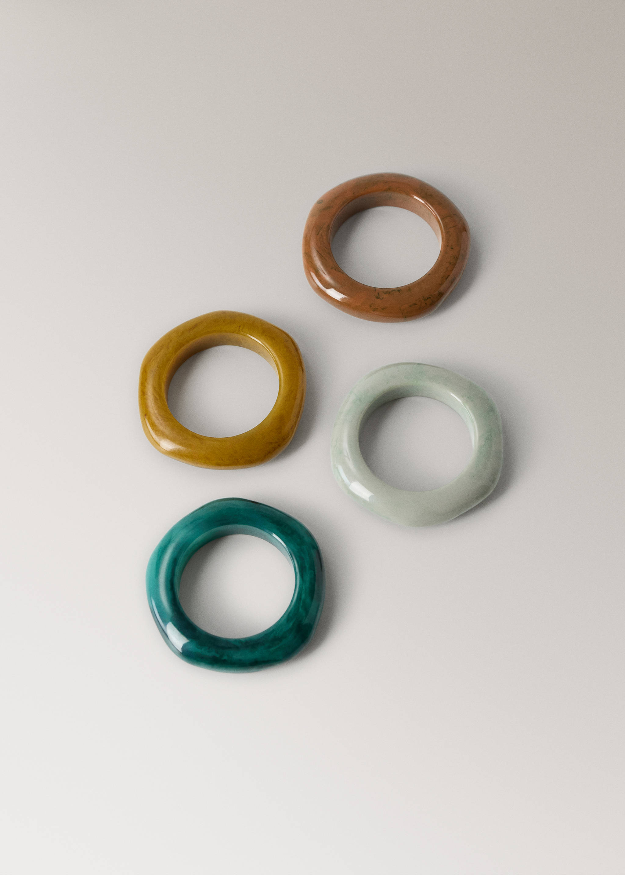 Resin napkin rings - Details of the article 1