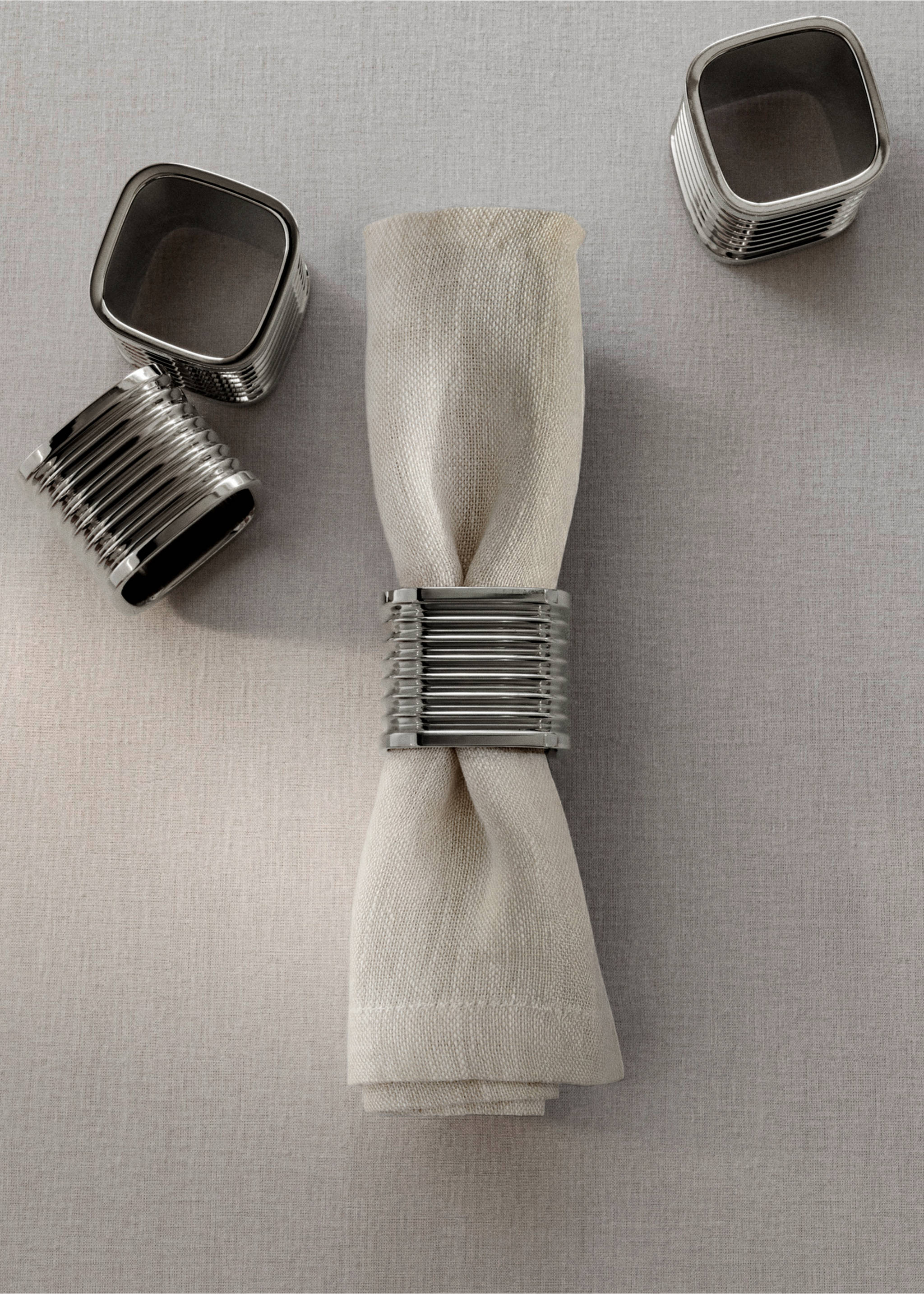 Brass embossed napkin holder - General plane, Silver. Ref: 37093299-00.