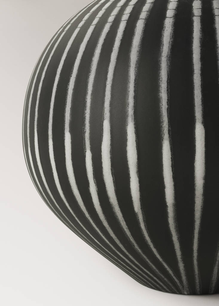 Striped ceramic vase — Black