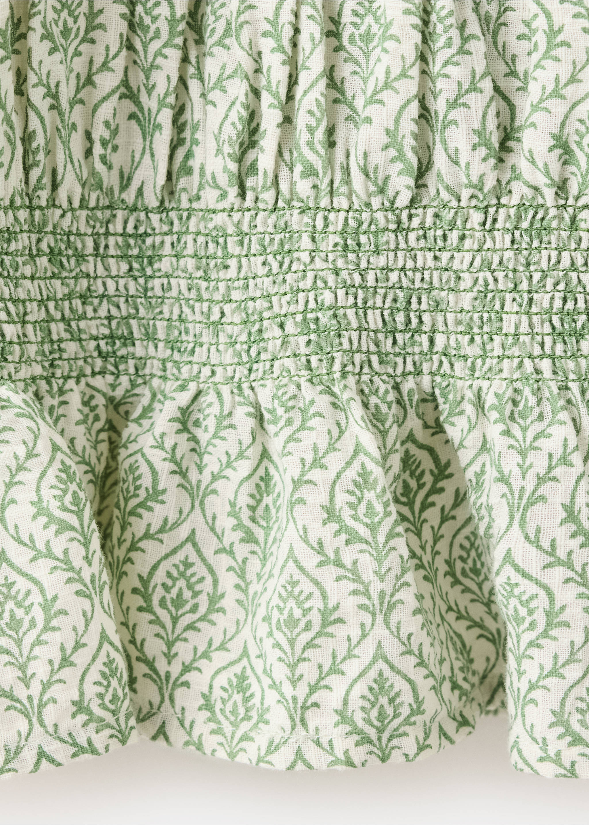 100% cotton gathered blouse - Details of the article 8, Pastel Green. Ref: 37093312-00.