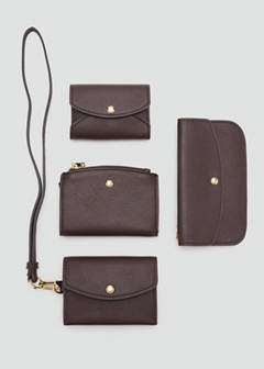 Wallet with button flap — Chocolate 5