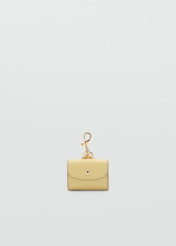 Earphone pouch with flap — Vanilla