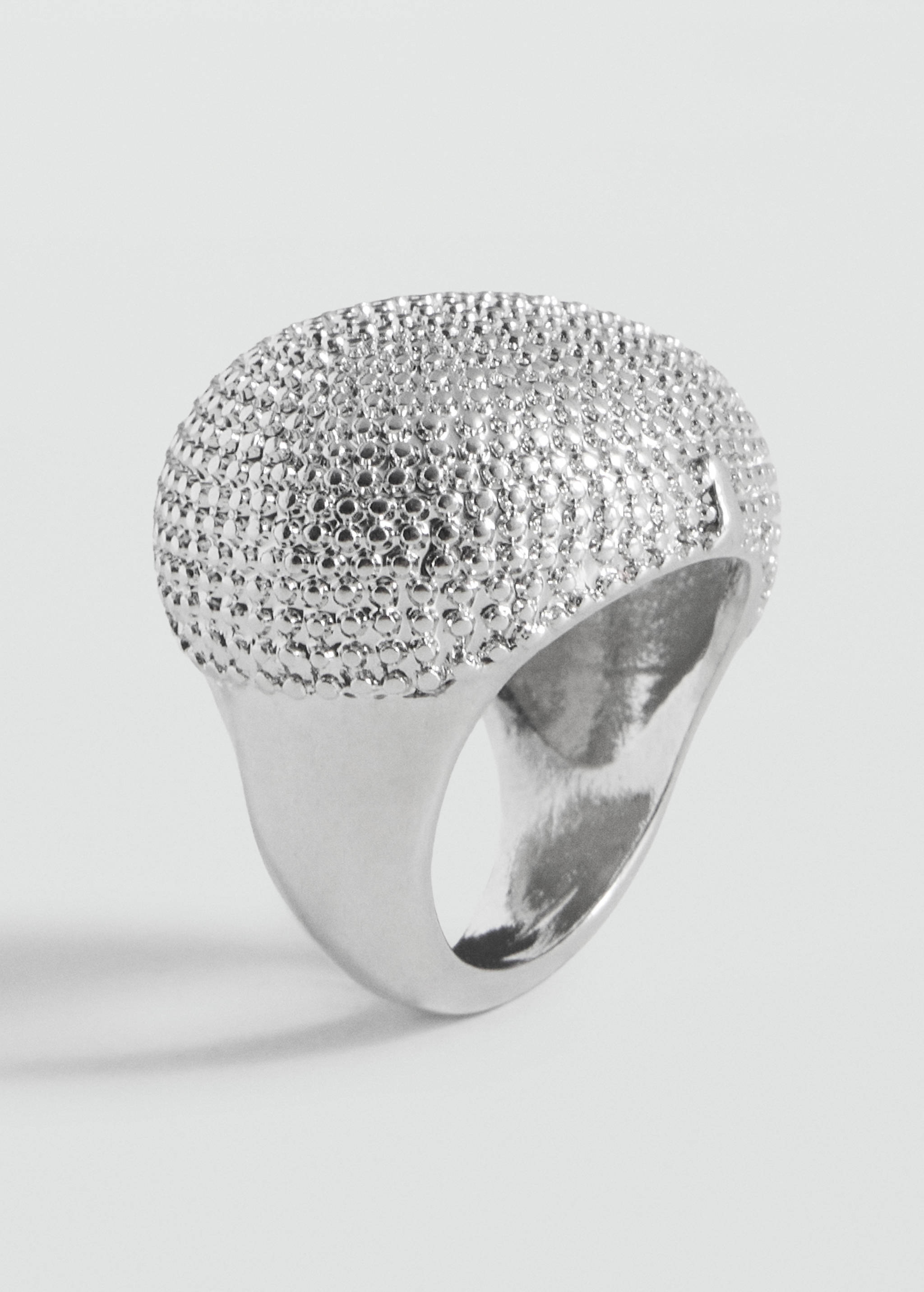 Embossed metal ring - Medium plane