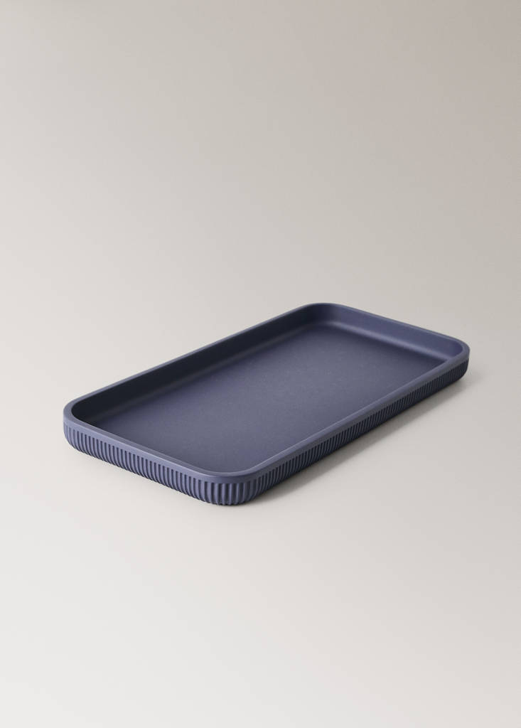 Striped resin bath tray — Blue