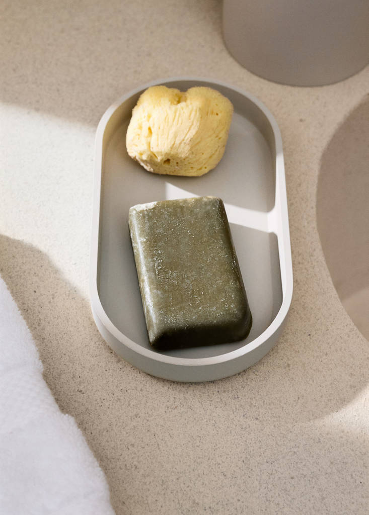 Resin bathroom tray — Ecru