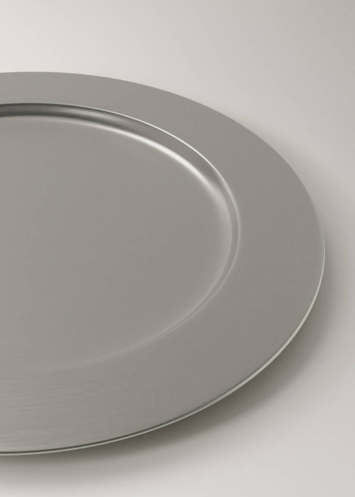 Matte stainless steel underplate — Silver