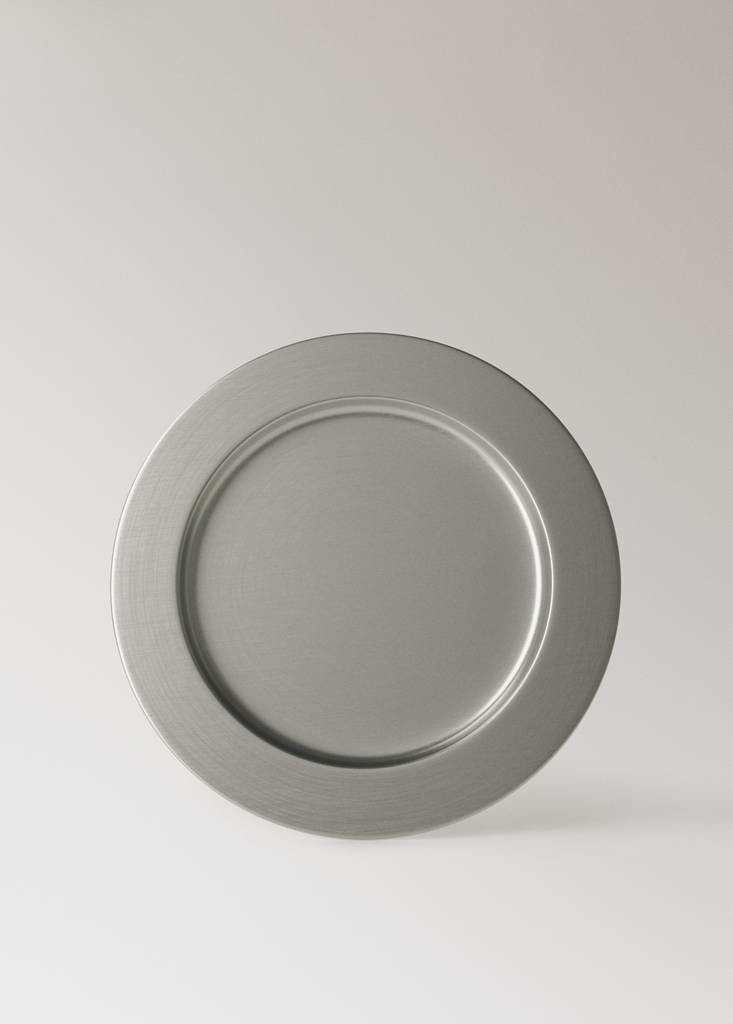Matte stainless steel underplate — Silver