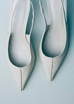 Pointed toe leather shoes — Ecru 6