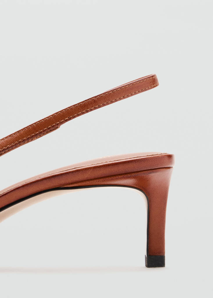 Pointed toe leather shoes — Cognac
