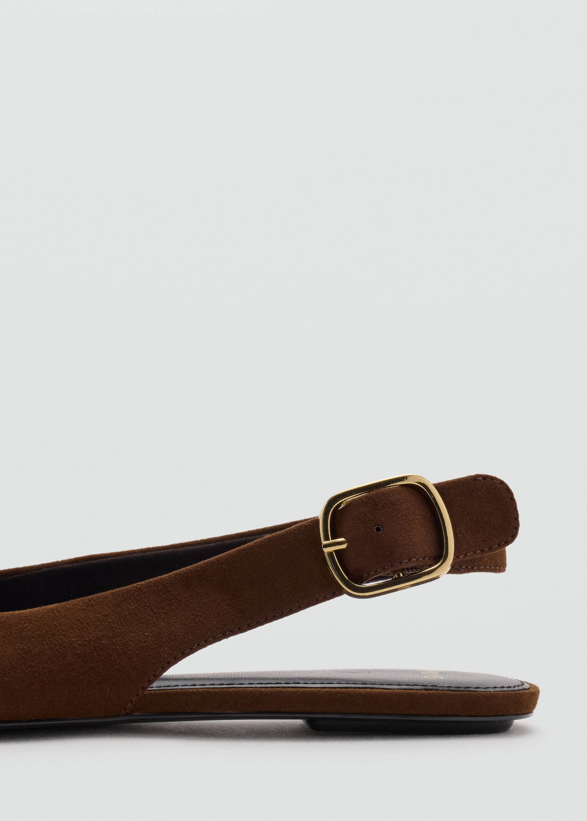 Pointed toe flat shoes - Details of the article 1